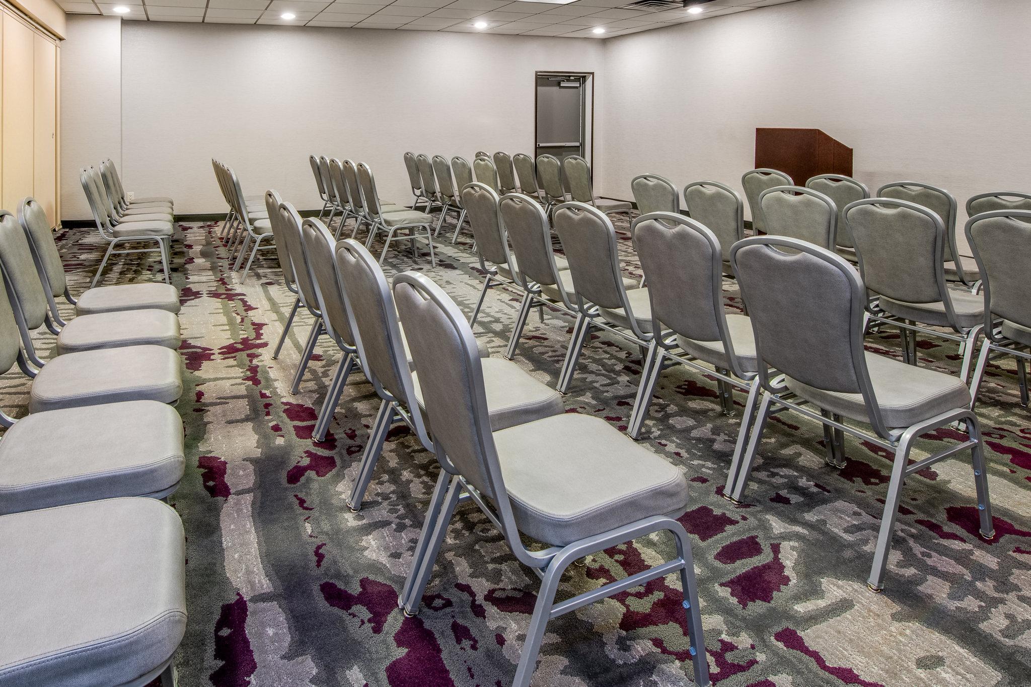 Hotel Crowne Plaza Milwaukee South By Ihg Extérieur photo
