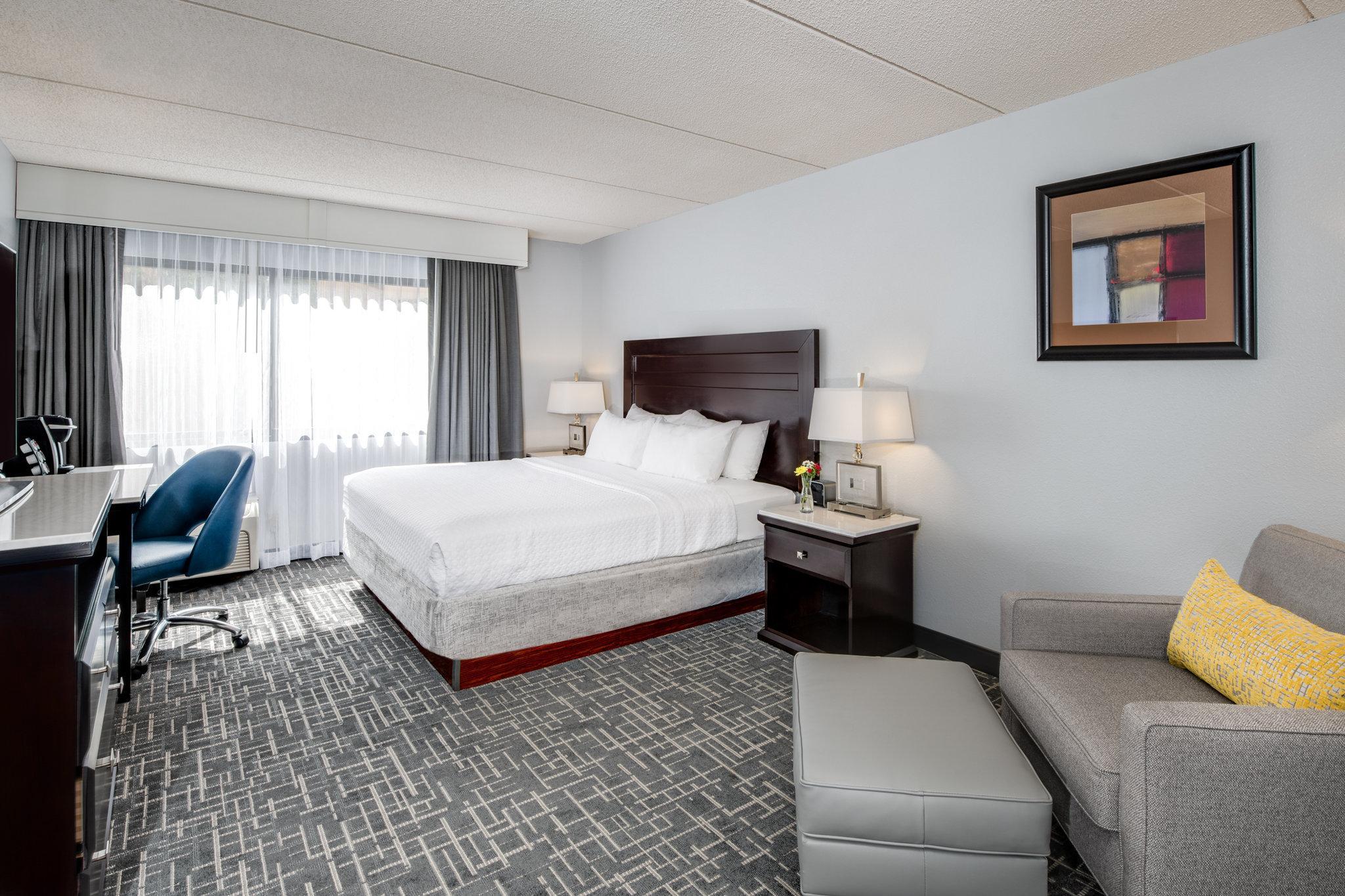 Hotel Crowne Plaza Milwaukee South By Ihg Extérieur photo