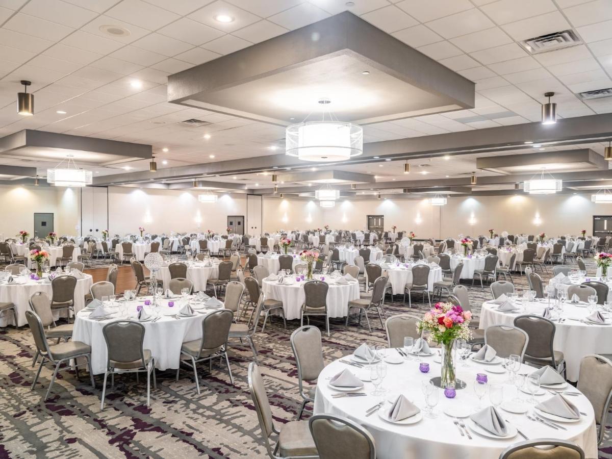 Hotel Crowne Plaza Milwaukee South By Ihg Extérieur photo