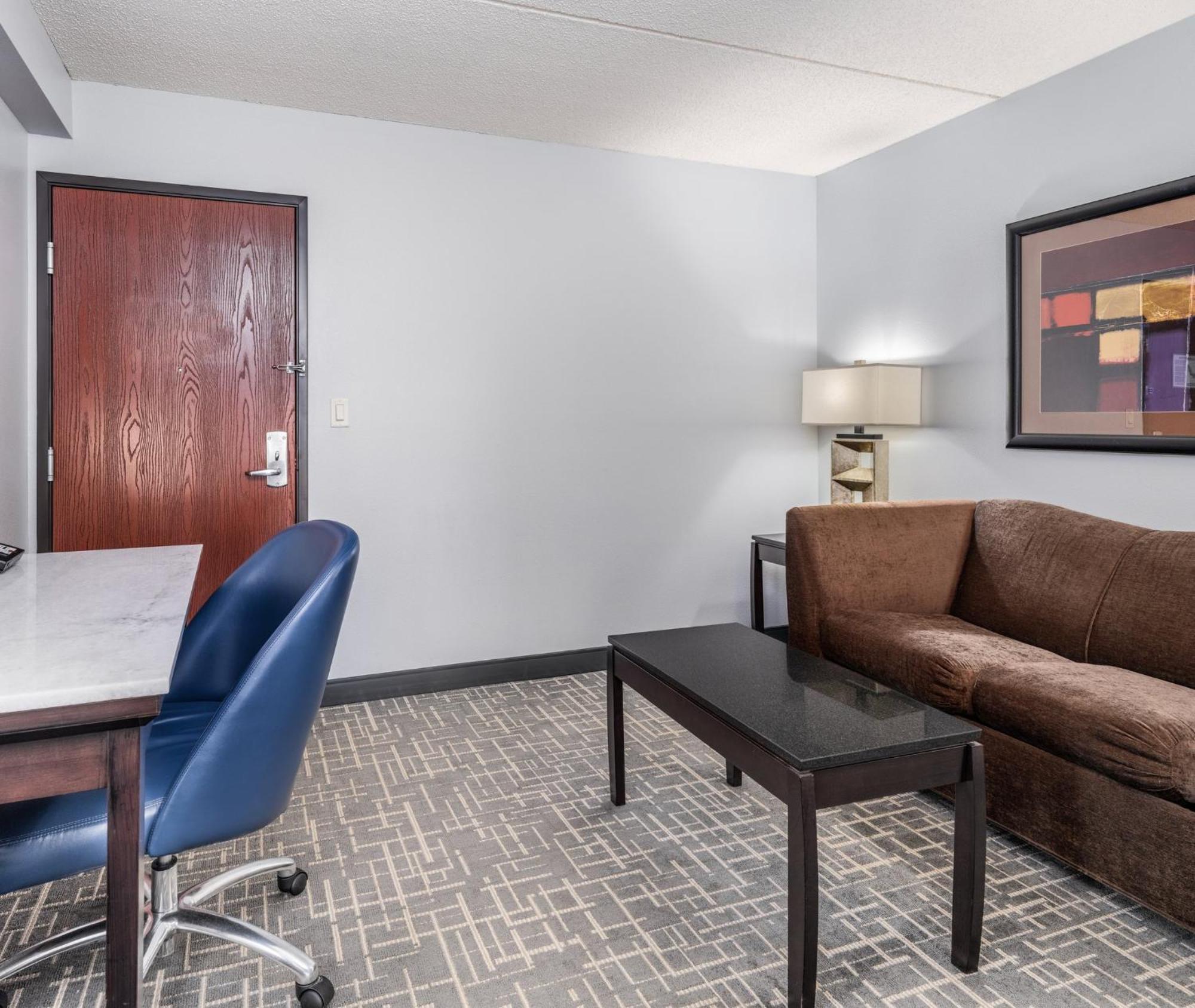 Hotel Crowne Plaza Milwaukee South By Ihg Extérieur photo